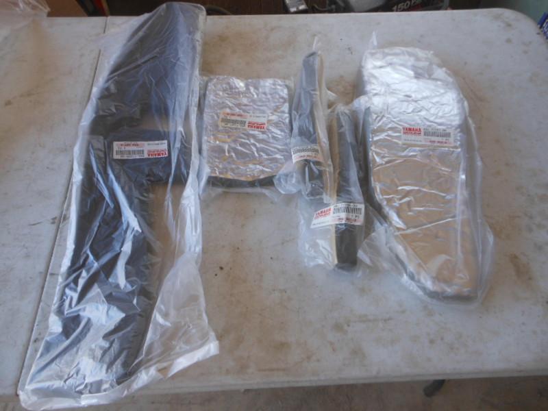 Nos 1995-97 yamaha v-max 4 lining set 8bu-w7726-00