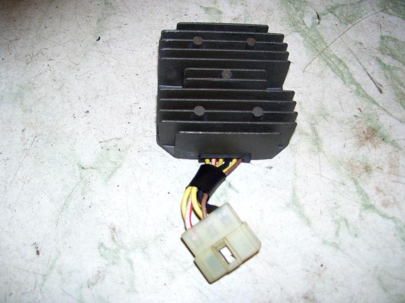 * 1992 kawasaki zx6d regulator/rectifier,60 day warranty (c7,1)