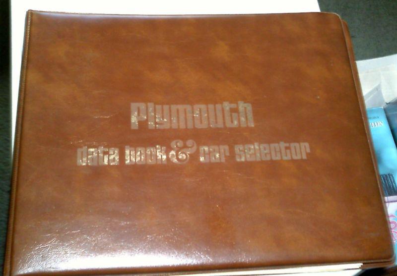 1976 plymouth dealer data book & car selector