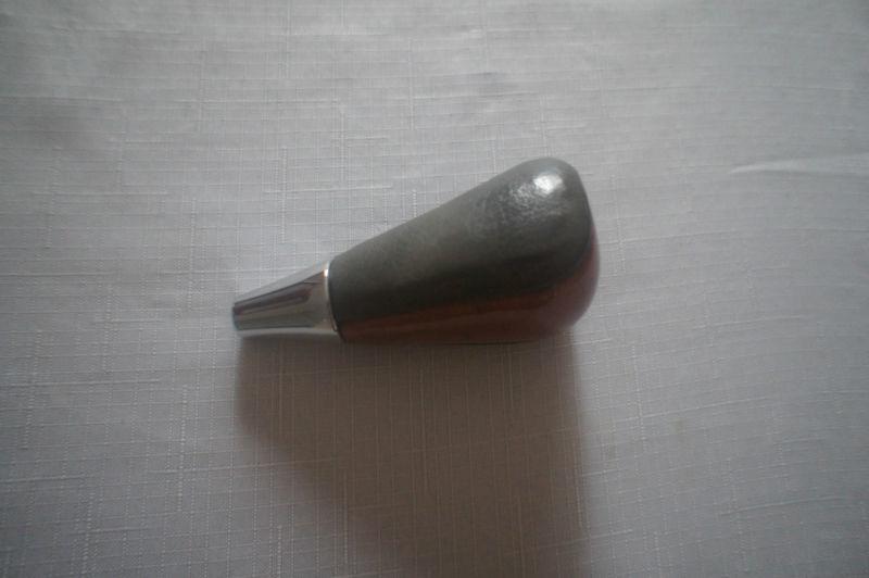 Lexus es 330 2004 shift knob