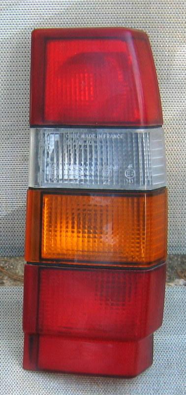 84-94 volvo 740 wagon tail light passenger rh oem cibie  