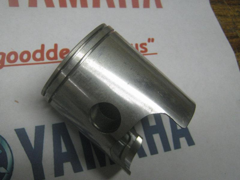 846-11635-00 yamaha snowmobile gp338 1st oversize piston nos gs340 sl338