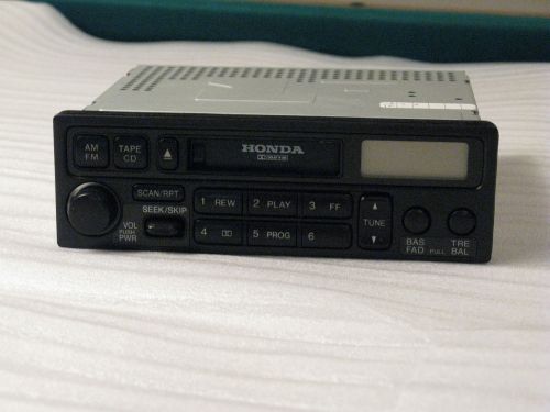 Honda accord lx 2000 am,fm,casette player