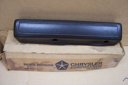 Mopar nos 1969 70 charger 1970 super bird super bee gtx  front arm rest pads