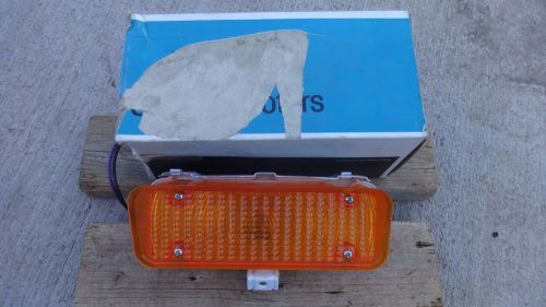 Nos 1971 1972 chevy truck left park light / turn signal unit original gm