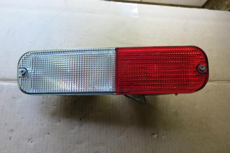 Read first 02-04 land rover freelander rear bumper light right passenger oem