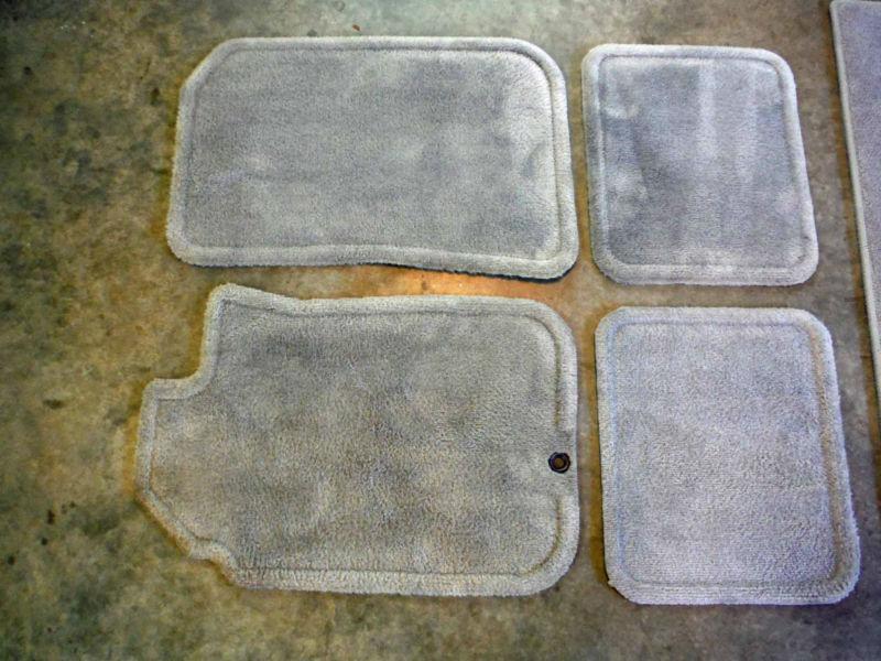 Chevy hhr oem gray floor mats front and rear  06 07 08 09 10 11