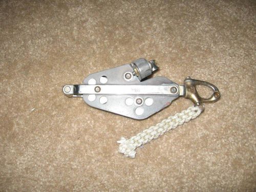 Schaefer aluminum fiddle block with snap swivel shackle, cam and becket