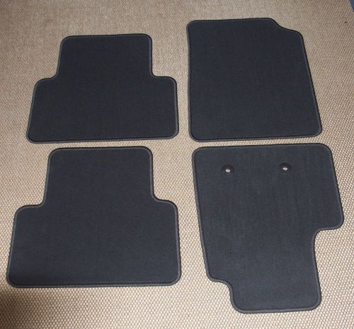 New oem gm floor mats full set for 2016 chevrolet (chevy) colorado truck