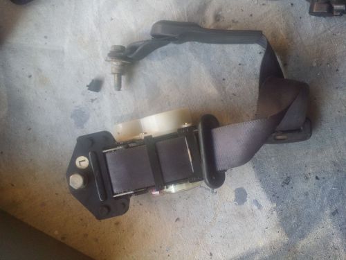 1988 honda crx si seatbelt - driver side