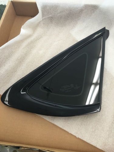 2015-2016 chrysler 200 4dr sed quarter glass (passenger side)