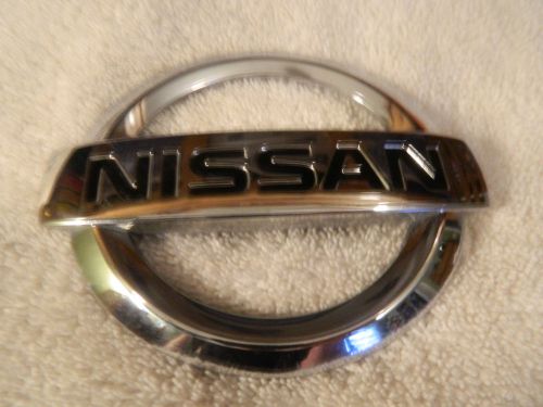 2013 - 2015 nissan altima trunk lid logo emblem used oem