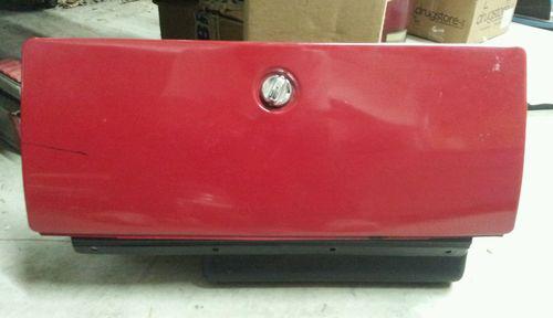 1981-1987  chevrolet truck glove box - w/ac