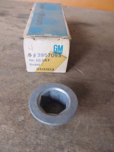 Nos glove box door lock bezel gm 1968-1979 chevy pontiac olds z28 gto gm 3957093