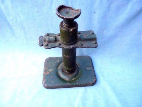 Wwii willys ford jeep jack original military mb g503 gpw army round hole jack