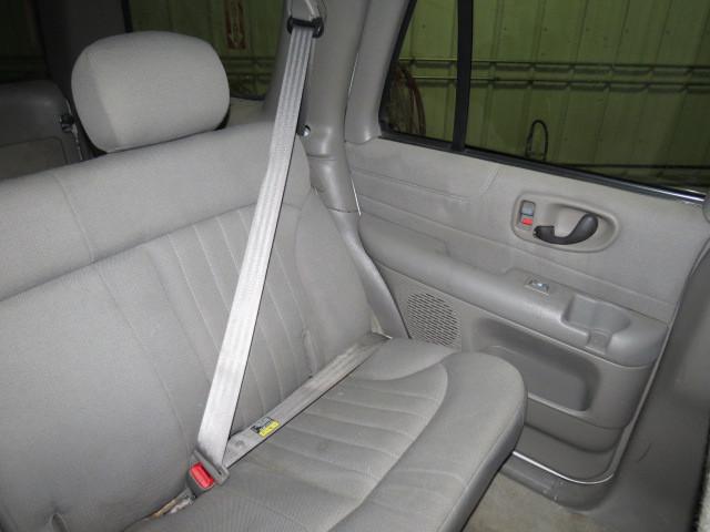 2004 chevy s10 blazer rear seat belt & retractor only lh driver gray