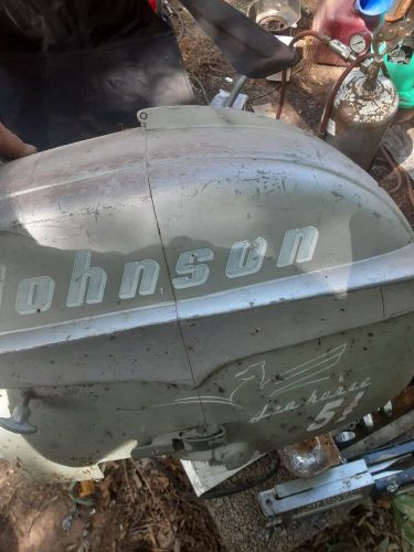 1955 johnson 5.5 hp  cawling