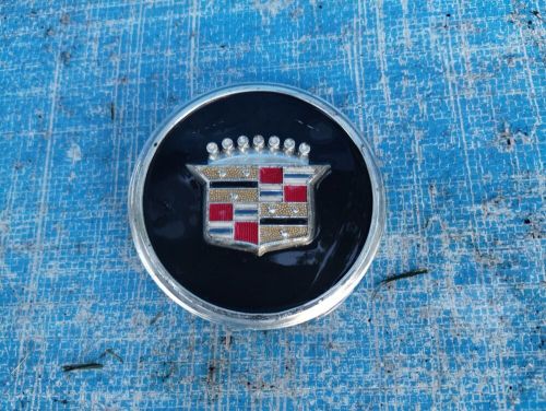 Vintage 1977 cadillac deville 15&#034; hubcap wheel cover emblem insert