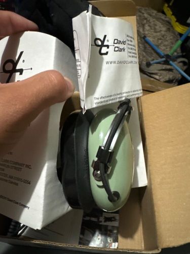 David clark model h10-76 aviation headset see description