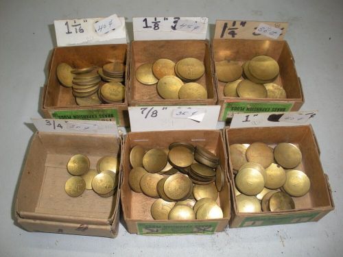 Brass freee plug assortment lot (quantity of 222)