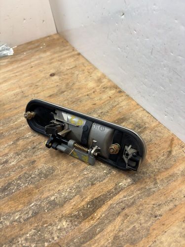 02 -10 mercury mountaineer right outside door handle door rear