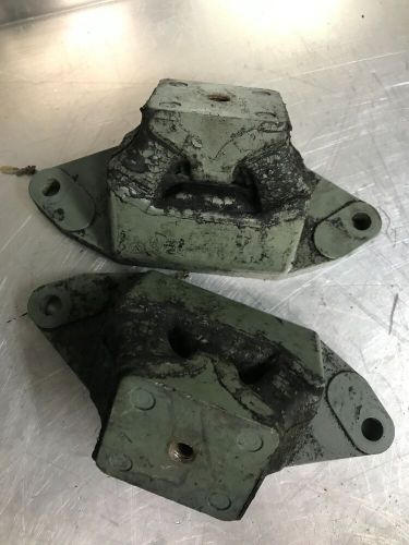 Yamaha wave runner  xl 800 motor mounts