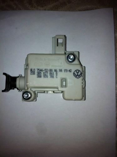 Trunk latch actuator solenoid motor vw jetta mk4 99.5-05 oem 3b0 959 781 c