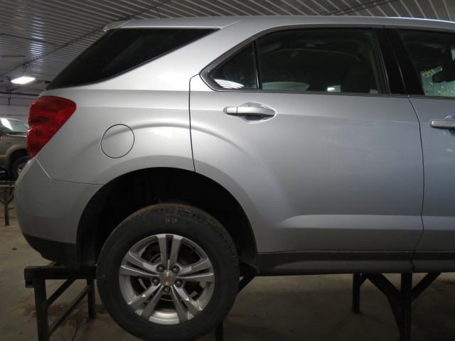 2010 chevy equinox 41012 miles rear or back door right