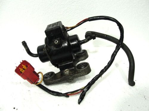 Yamaha 225 250 hp carbureted outboard oem 1990-96 fuel lift pump 61a-13910-01-00