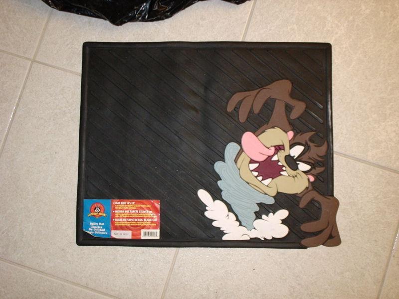  floor mat warner bros looney tune taz manian  devil rubber  mat 14x17 inch