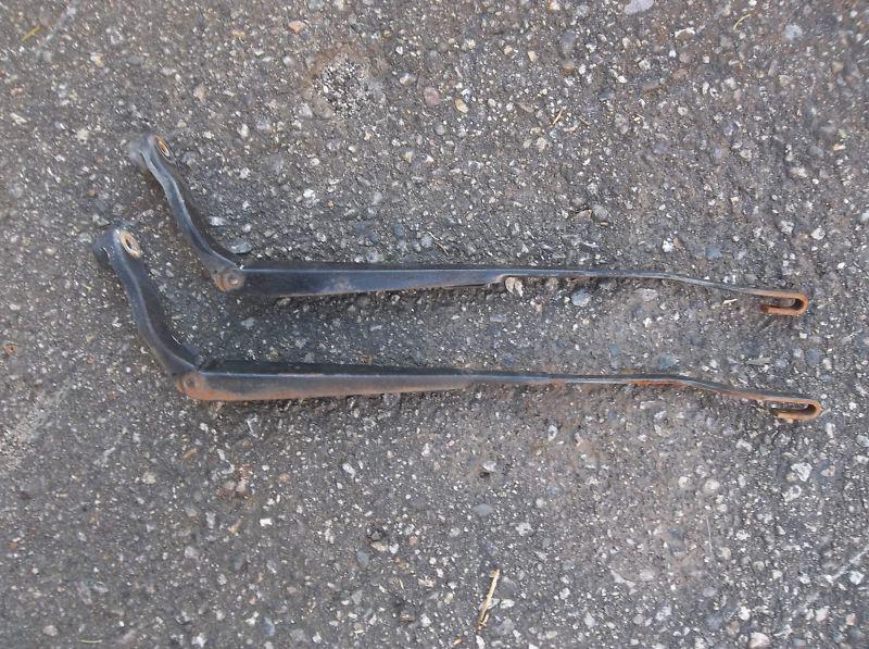 Suzuki x90 windshield wiper arms