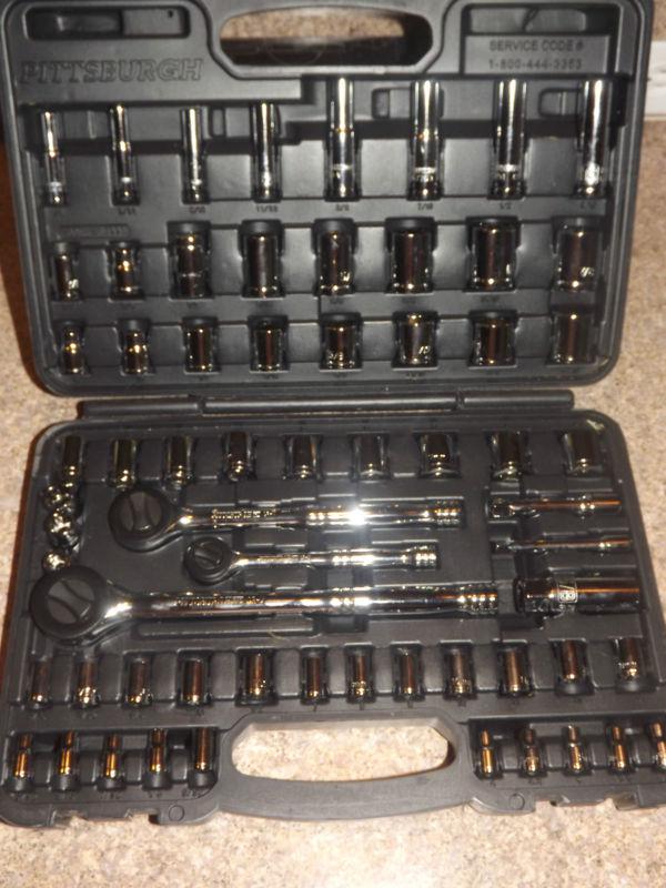 Pittsburgh pro tools model # 67995 64 piece 1/4" 3/8" & 1/2" socket set lot nice