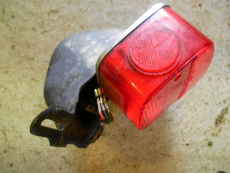 Kawasaki 1978 kz650 rear tail light bracket lens mount wires back 900 kz 650 750