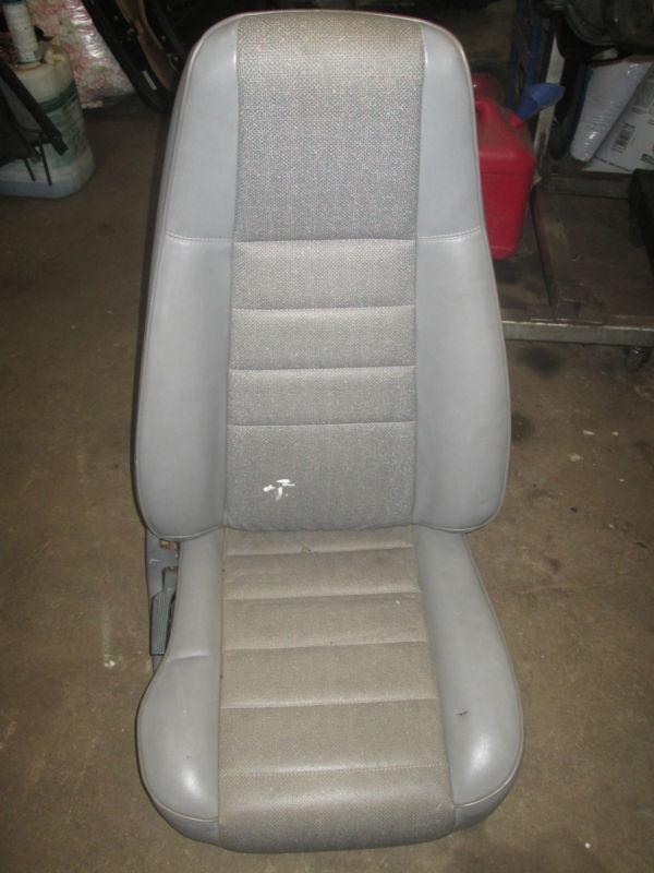 Jeep wrangler yj 1991-1995 passenger or driver front reclining seat gray vinyl