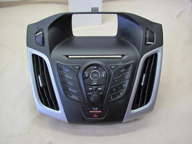 12 focus audio equipment am-fm cd player 3h7837 1506296