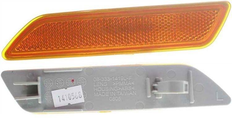 Reflector side marker turn signal corner light lamp driver's left side