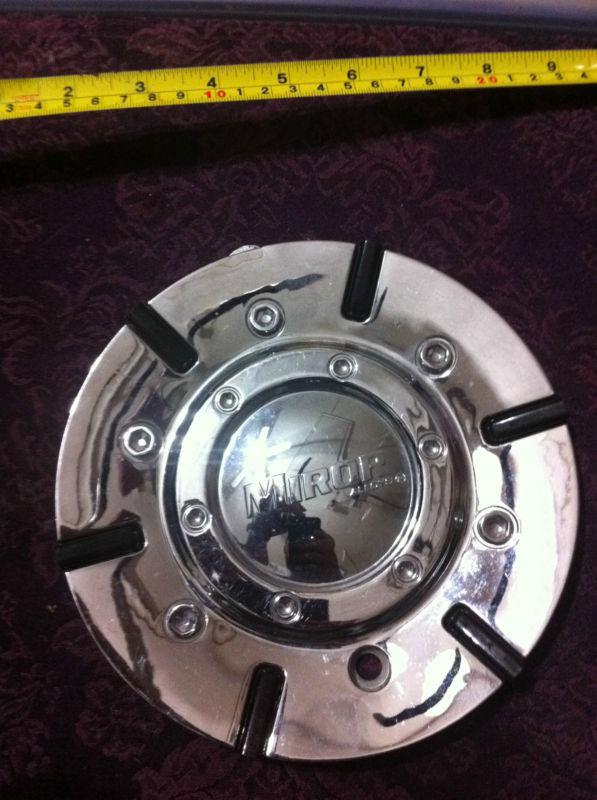 1 miror alloys wheels chrome center cap  part# emr720-cap  stock# 163