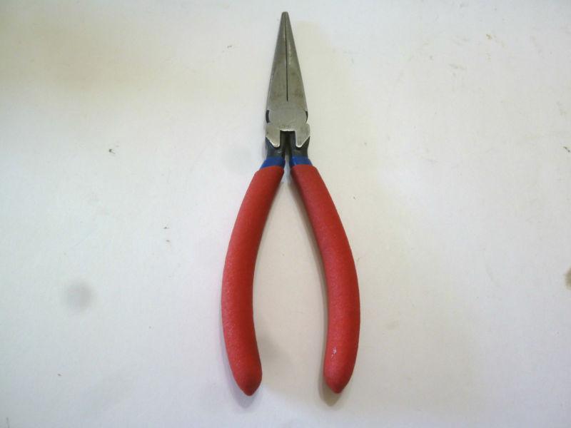 Crescent long nose pliers no 1033-7 