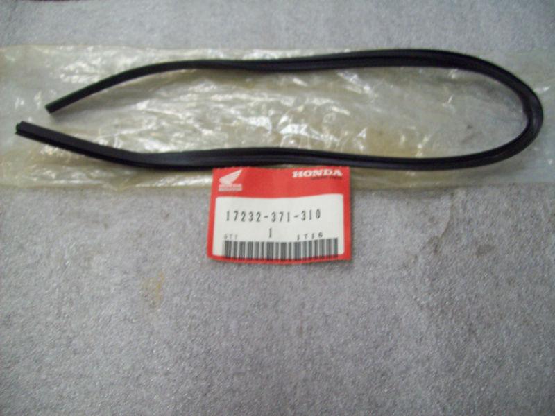 Genuine honda air cleaner cover gasket gl1000 17232-371-310 new nos 