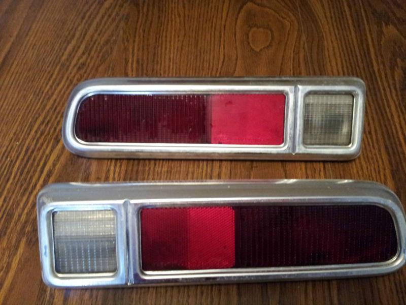 1970-1977 ford maverick oem tail light set - great drivers quality!!! near show