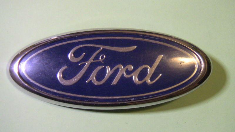 Ford windstar blue oval grille emblem oem 