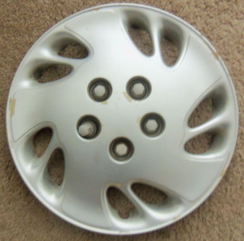 Chevrolet venture oem wheel cover good used condition free shipping in usa