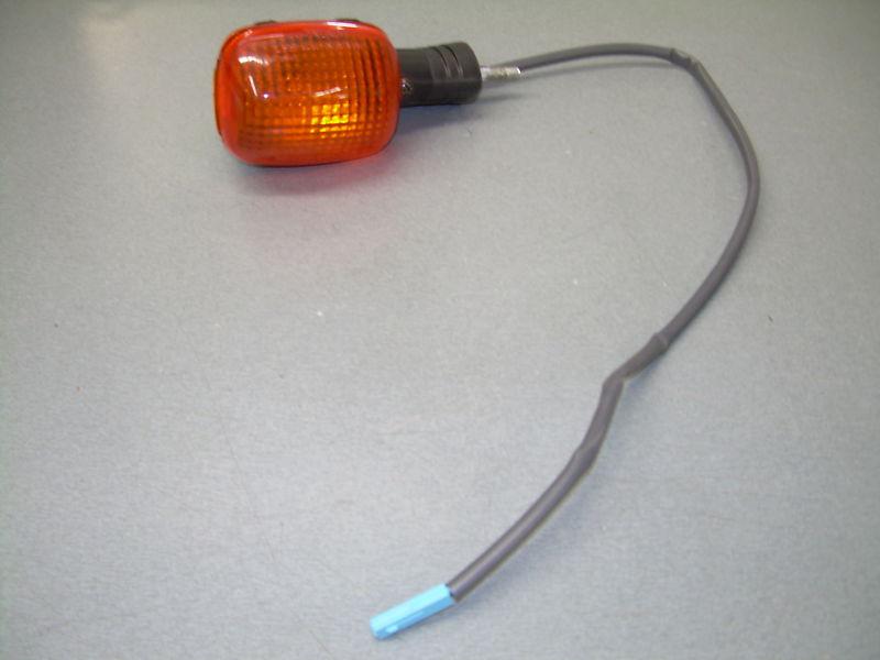 03-06 honda cbr600rr left rear turn signal