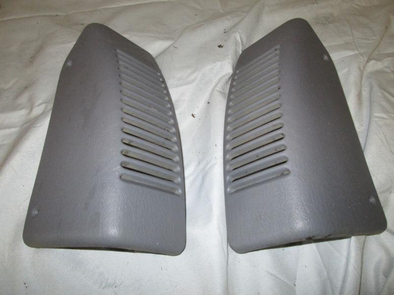 Jeep wrangler tj light gray set of speaker covers for dash. lh & rh...07235