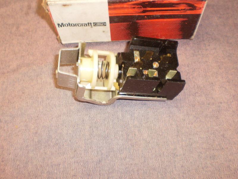 Ford 71,73 pinto headlamp switch orig. ford nos