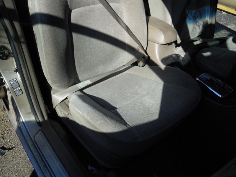 03 04 05 06 kia optima r. front seat,pass frt seat,tan,cloth