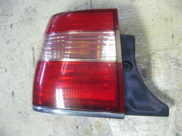 Toyota crown 1996 rear left combination lamp [0415600]