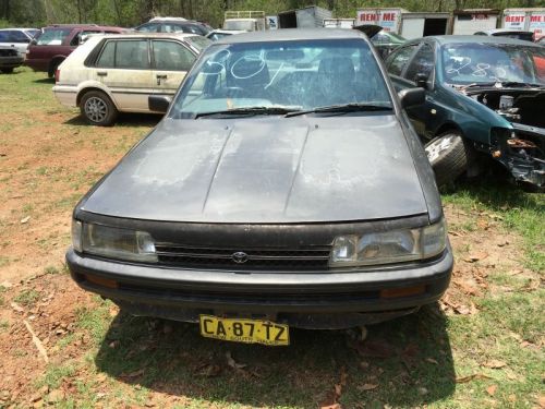 1991 toyota camry csi radiator over flow bottle #c301