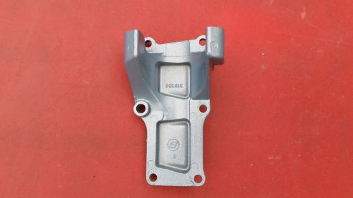 Johnson evinrude  9.9 - 15 hp 1976 electric starter mount bracket