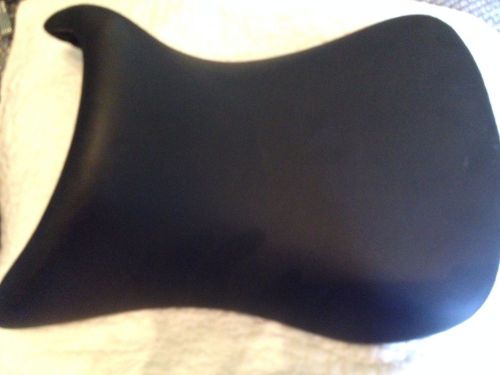 Pre-owned, black, bmw low motorcycle seat for 2009 1200 gsa